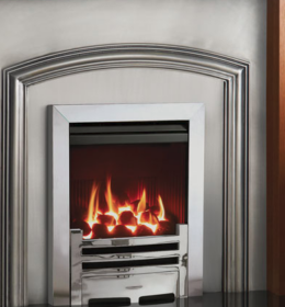 Gazco Logic HE coal with Arts fret and Box Profil2 frame. Also shown with Berkeley Polished London Front, Polished insert panel and Brompton rich oak mantel.
