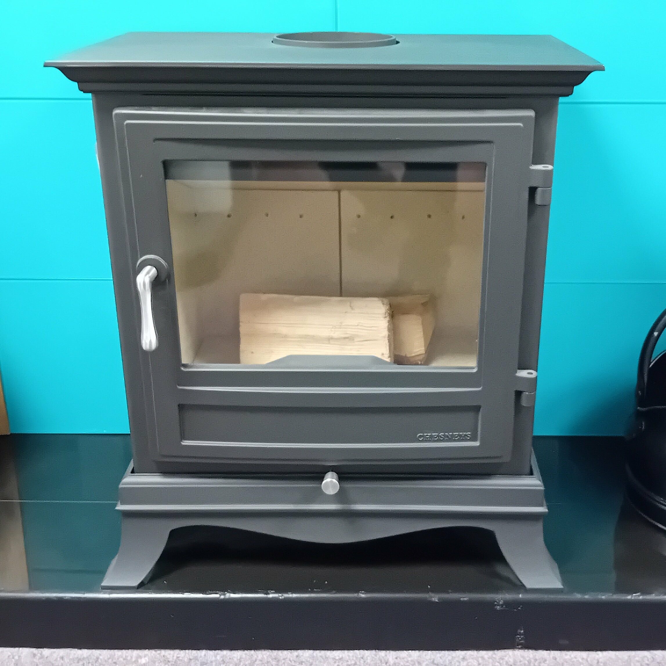 Chesneys Beaumont 8WS (6kW) Woodburning Stove in Matt Black