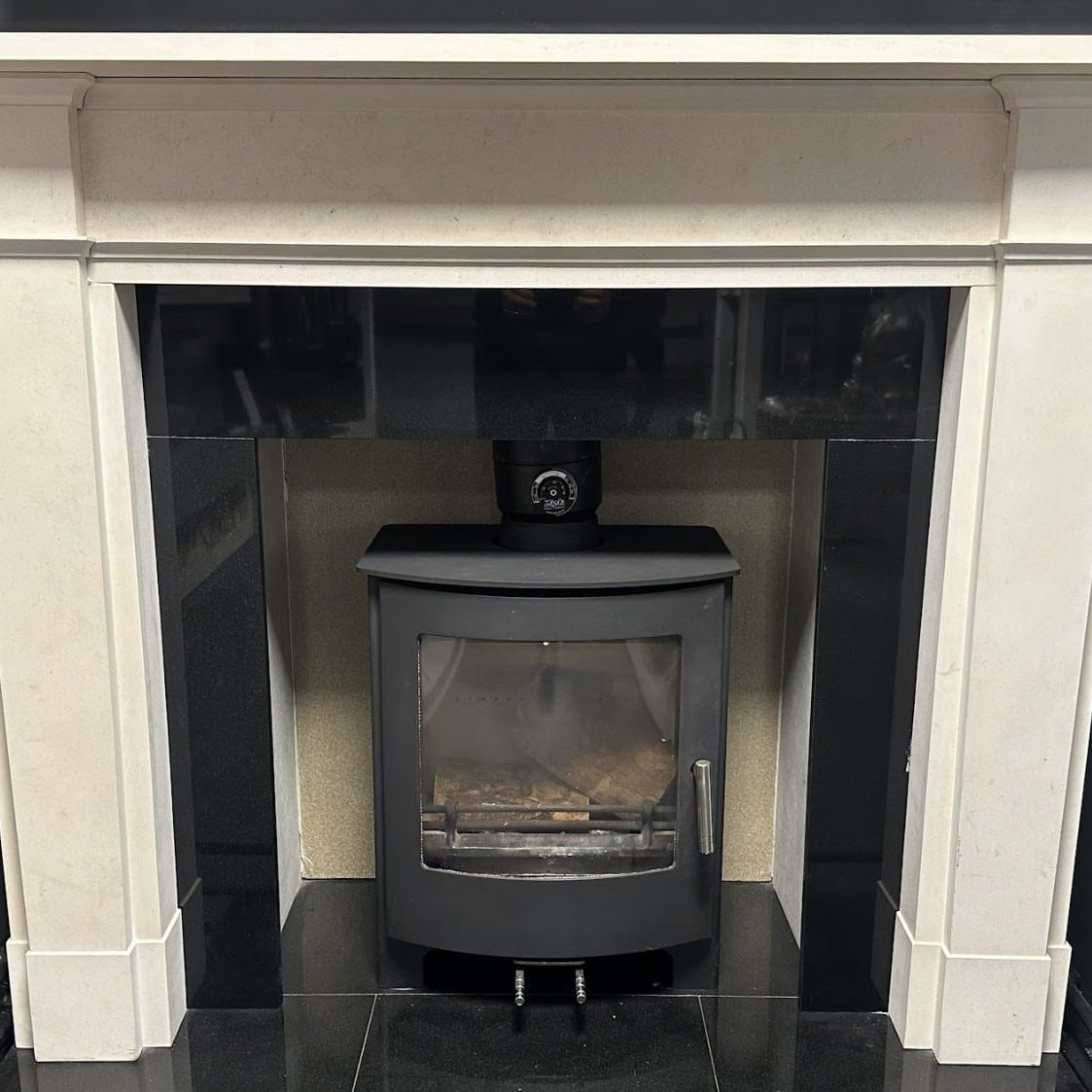 Chesneys Devonshire Limestone Surround Only