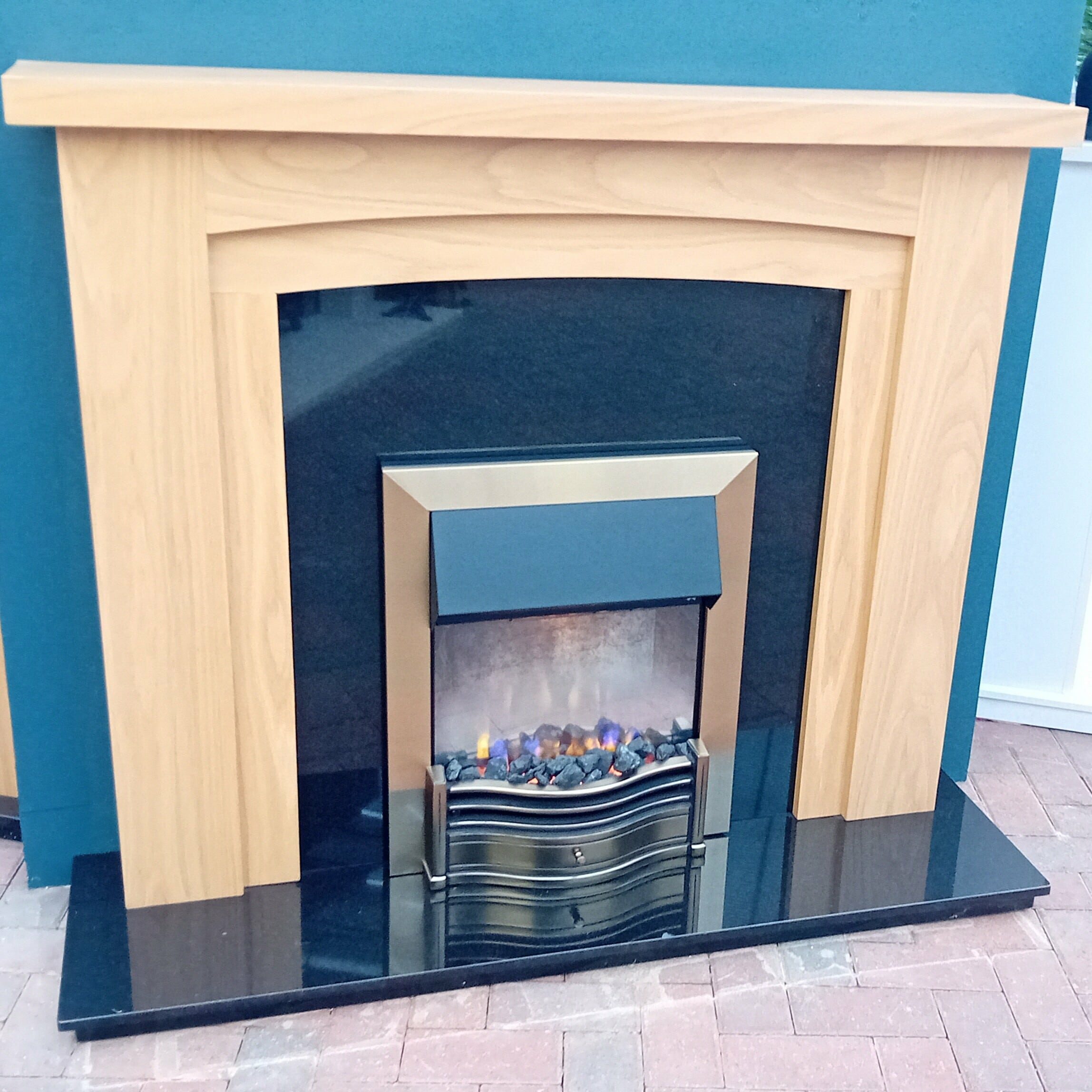 Trent Fireplaces Benidorm Arch MDF Oak Veneer & Granite Set